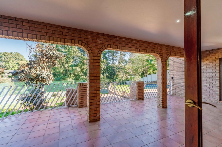 4 Bedroom Property for Sale in Kloof KwaZulu-Natal