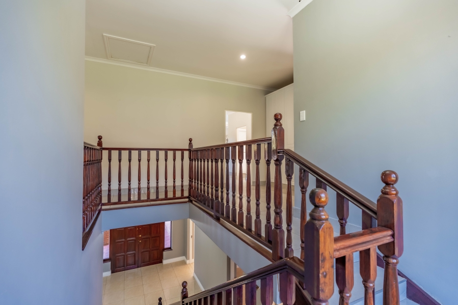 4 Bedroom Property for Sale in Kloof KwaZulu-Natal