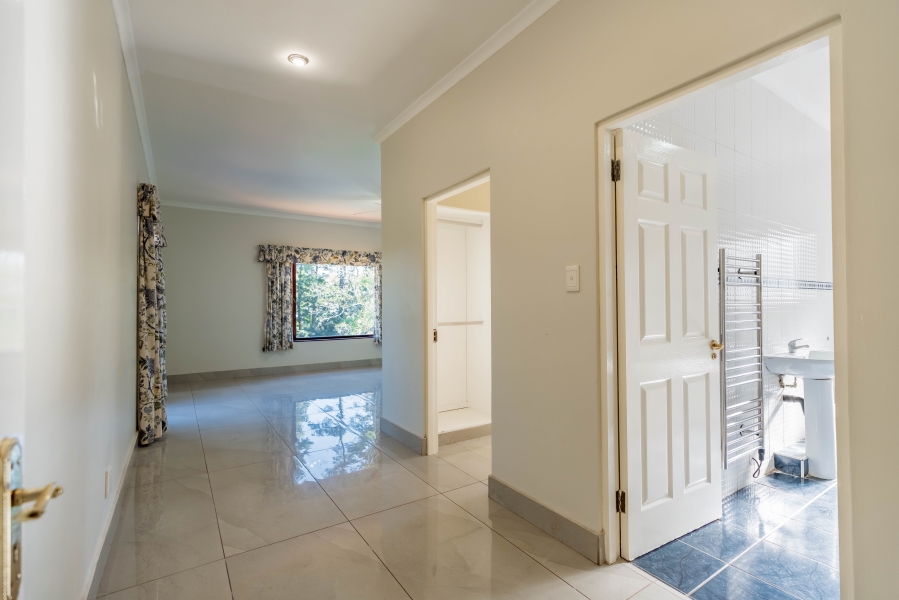 4 Bedroom Property for Sale in Kloof KwaZulu-Natal
