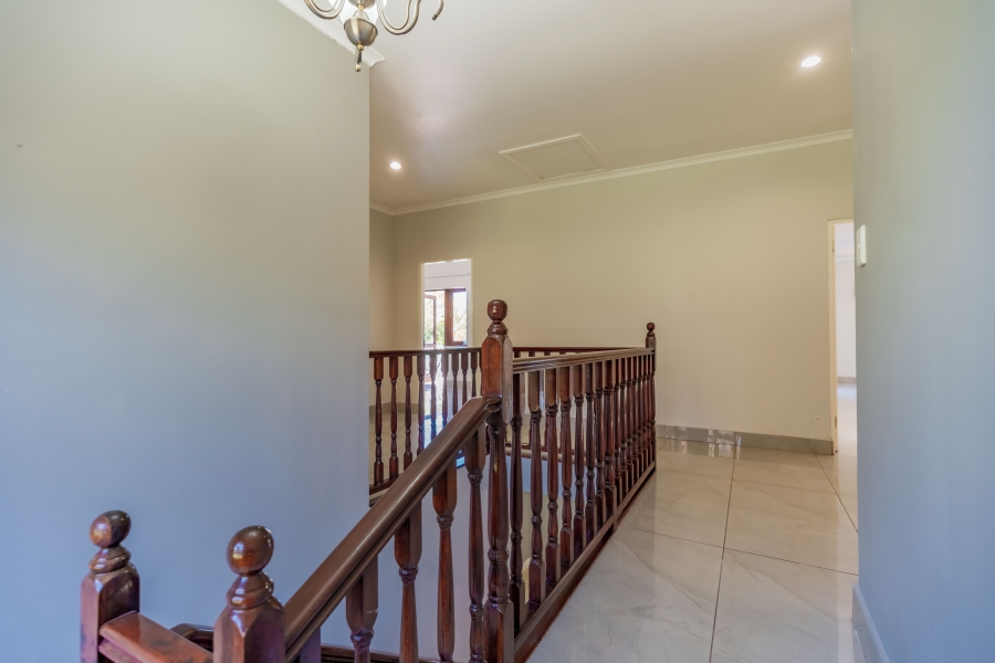4 Bedroom Property for Sale in Kloof KwaZulu-Natal