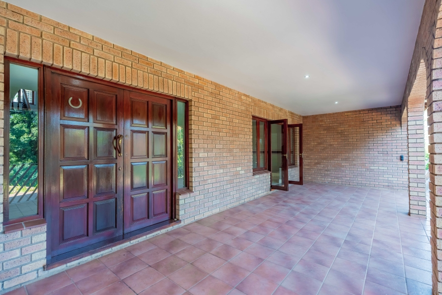 4 Bedroom Property for Sale in Kloof KwaZulu-Natal