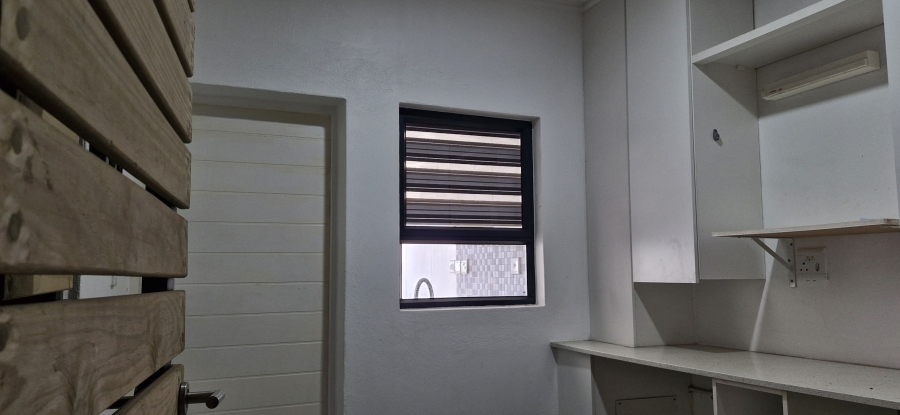 To Let 2 Bedroom Property for Rent in Umhlanga Ridge KwaZulu-Natal