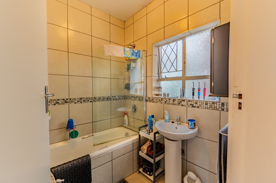 2 Bedroom Property for Sale in Glenwood KwaZulu-Natal