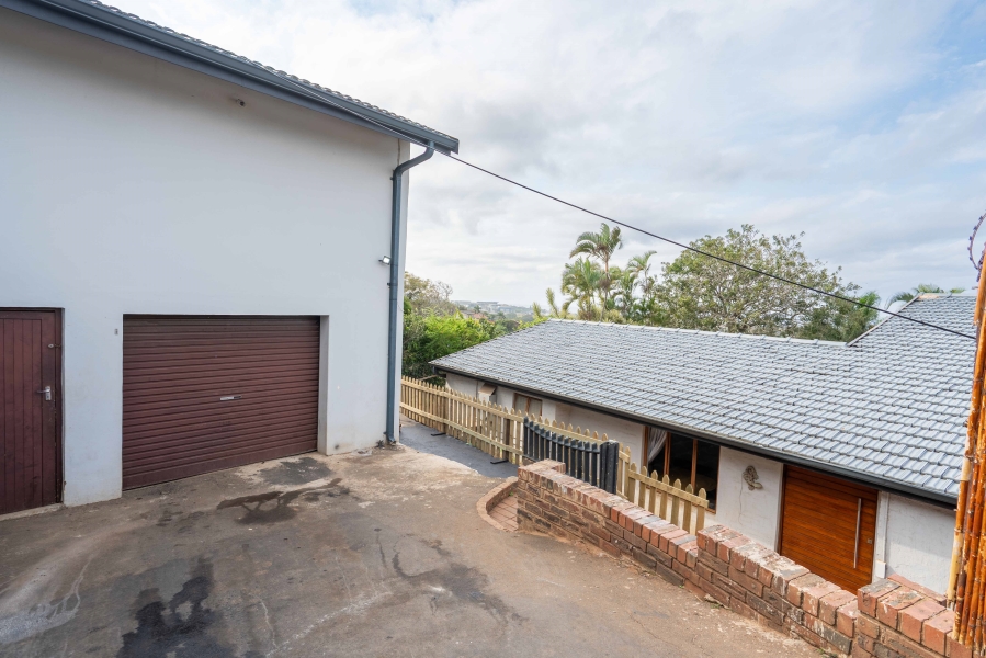 4 Bedroom Property for Sale in Amanzimtoti KwaZulu-Natal