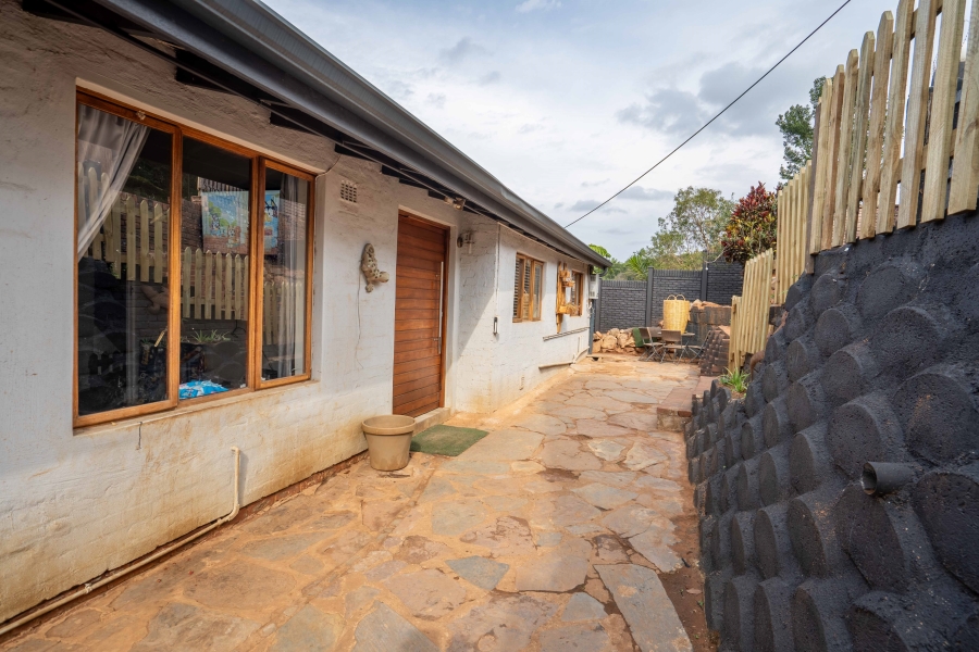 4 Bedroom Property for Sale in Amanzimtoti KwaZulu-Natal