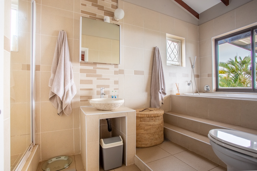 4 Bedroom Property for Sale in Amanzimtoti KwaZulu-Natal