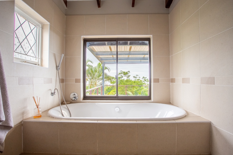 4 Bedroom Property for Sale in Amanzimtoti KwaZulu-Natal