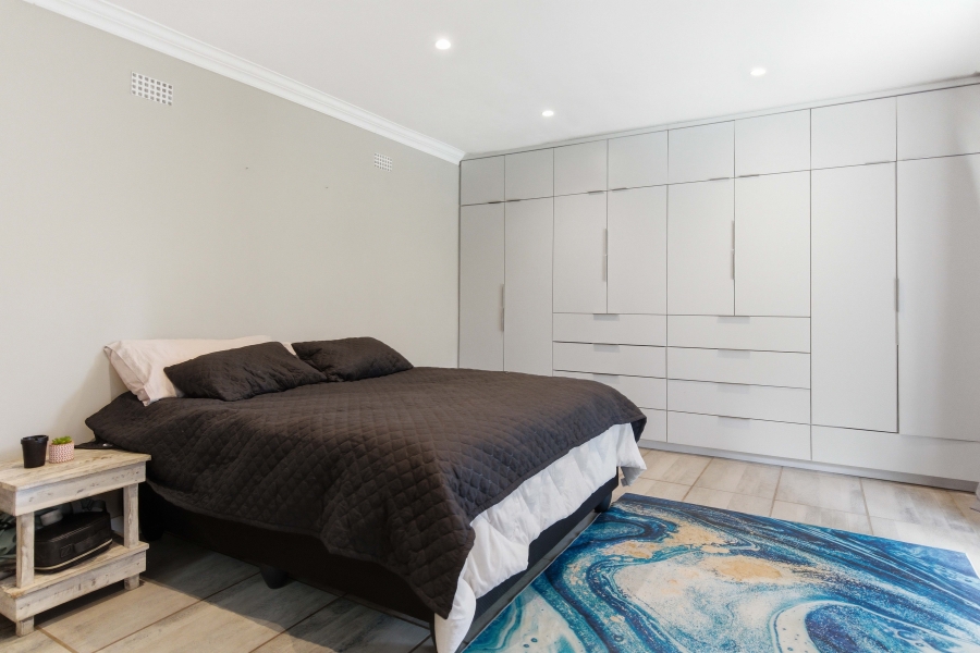 4 Bedroom Property for Sale in Amanzimtoti KwaZulu-Natal