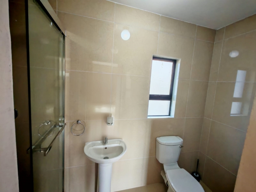 2 Bedroom Property for Sale in Mount Moreland KwaZulu-Natal