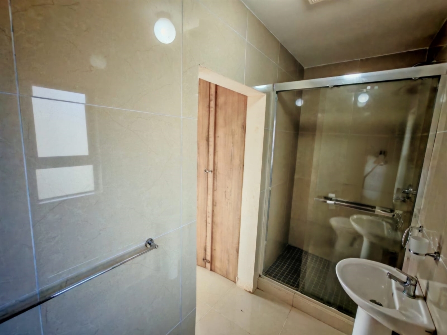 2 Bedroom Property for Sale in Mount Moreland KwaZulu-Natal
