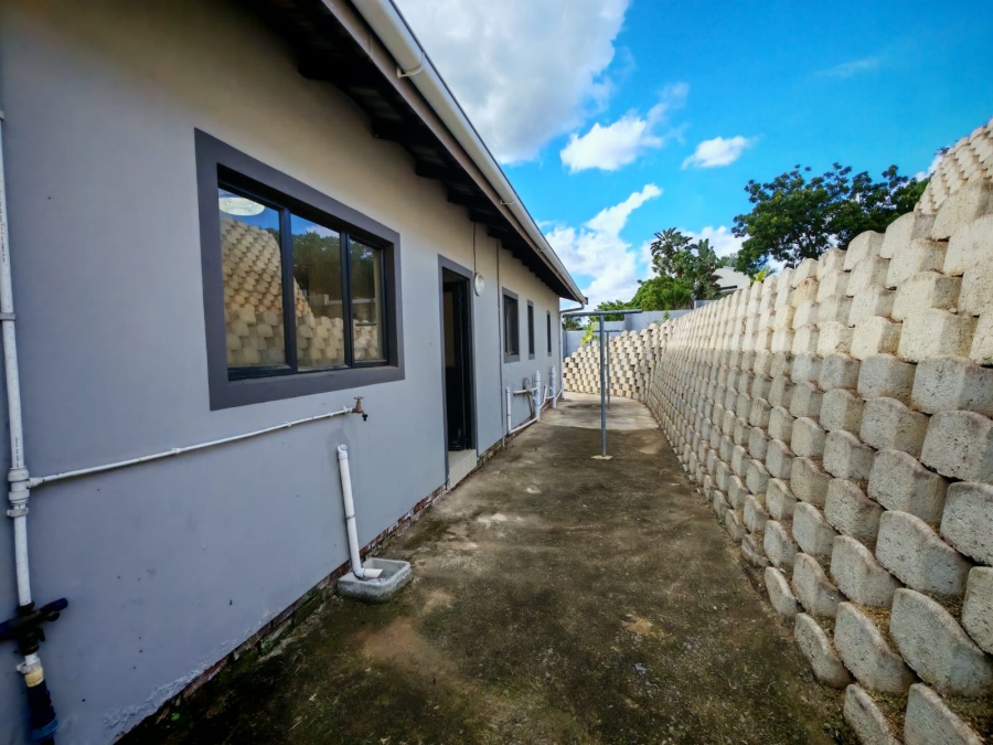 2 Bedroom Property for Sale in Mount Moreland KwaZulu-Natal