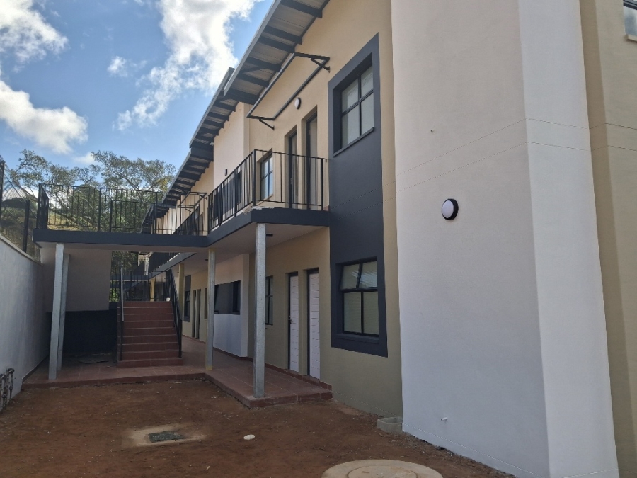 2 Bedroom Property for Sale in Waterfall KwaZulu-Natal