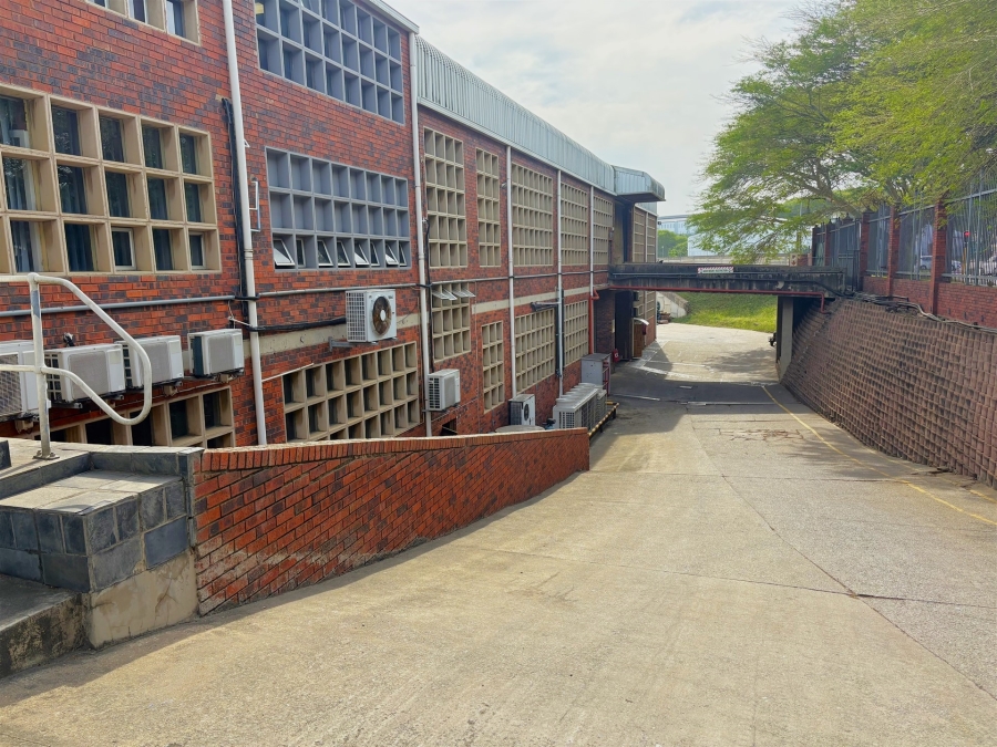 To Let Commercial Property for Rent in Briardene KwaZulu-Natal