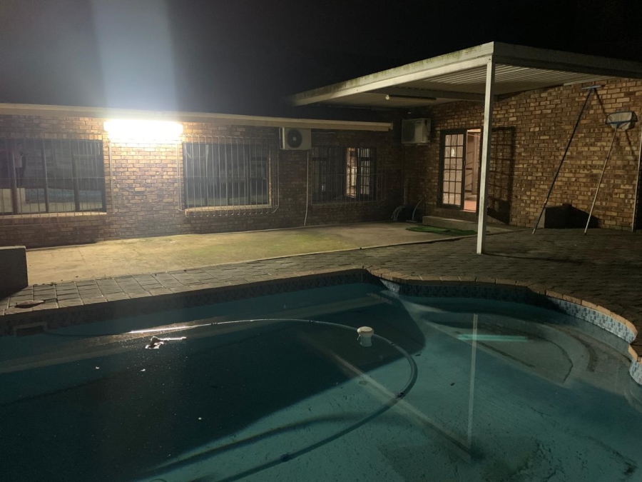 To Let 3 Bedroom Property for Rent in Birdswood KwaZulu-Natal