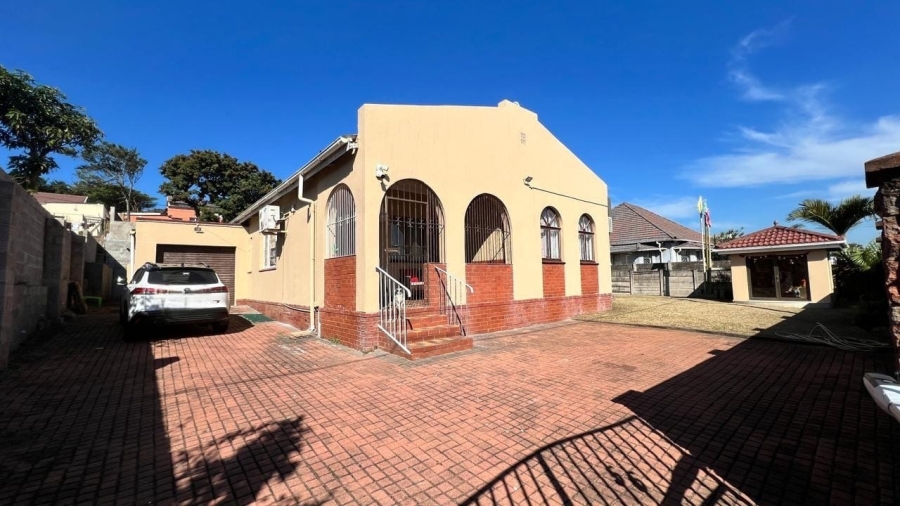 3 Bedroom Property for Sale in Ocean View KwaZulu-Natal