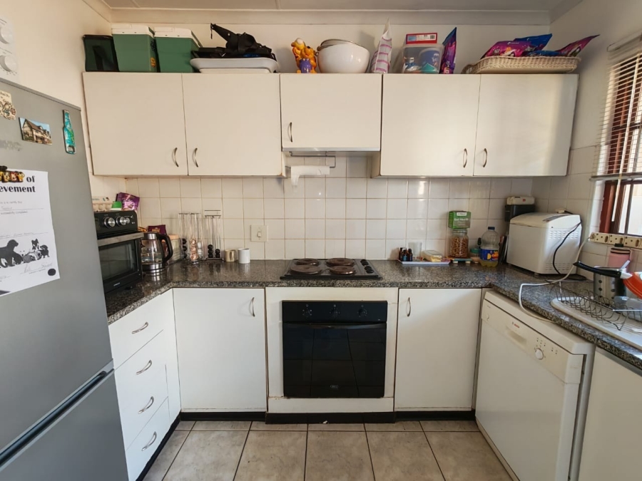 3 Bedroom Property for Sale in Sunningdale KwaZulu-Natal