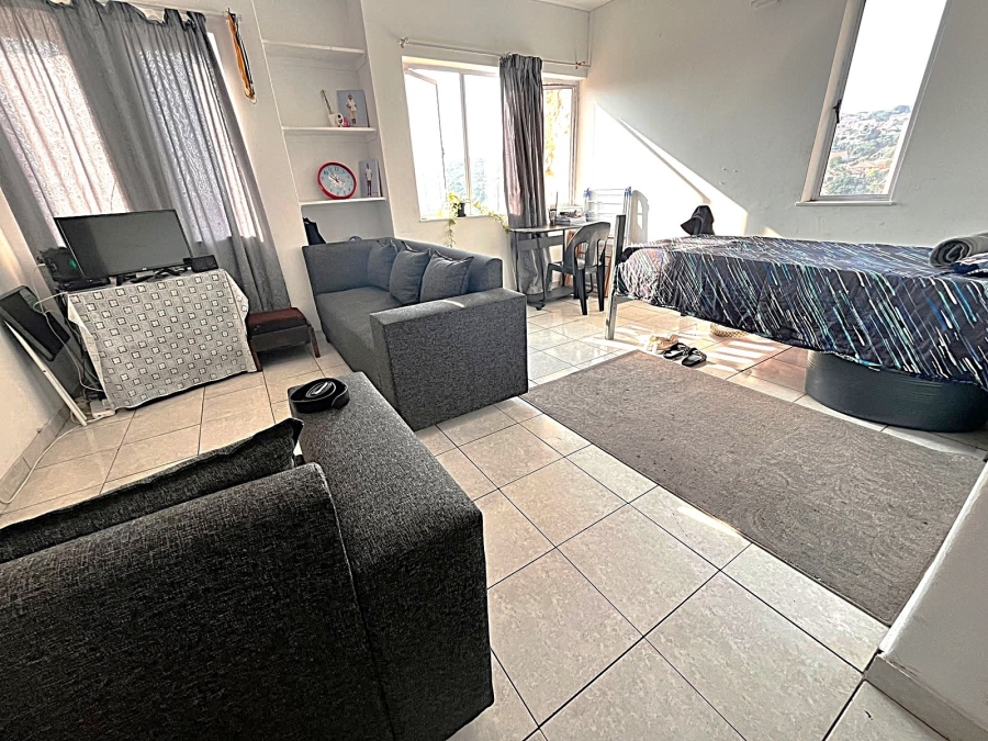To Let 2 Bedroom Property for Rent in Bluff KwaZulu-Natal