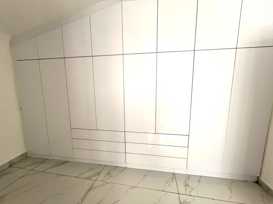 3 Bedroom Property for Sale in Brighton Beach KwaZulu-Natal