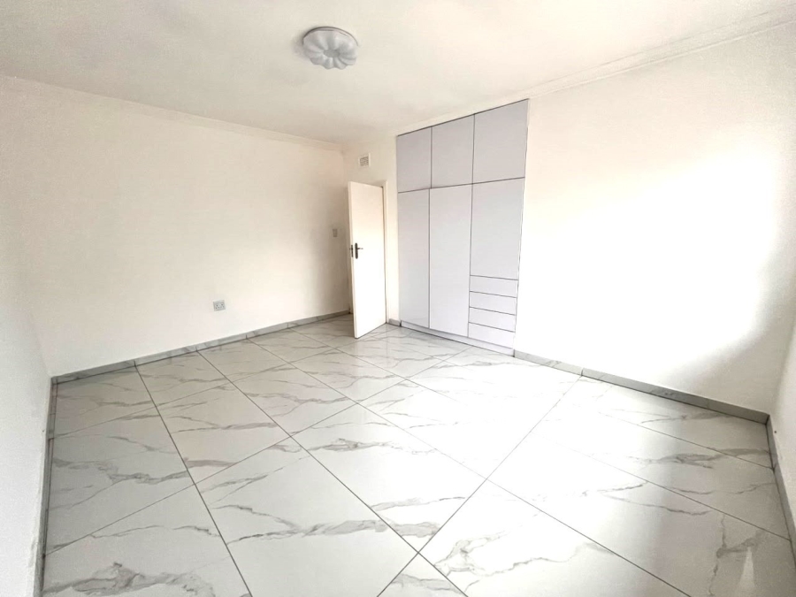 3 Bedroom Property for Sale in Brighton Beach KwaZulu-Natal
