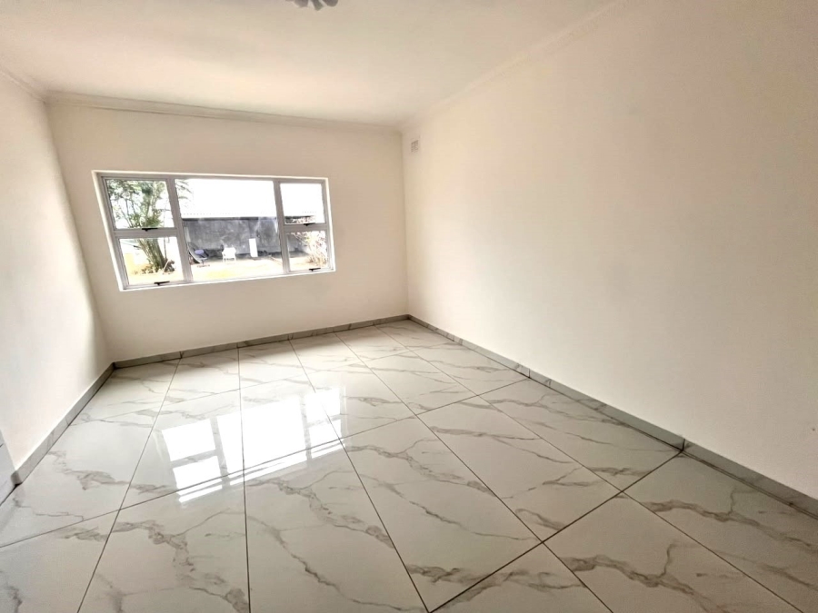 3 Bedroom Property for Sale in Brighton Beach KwaZulu-Natal