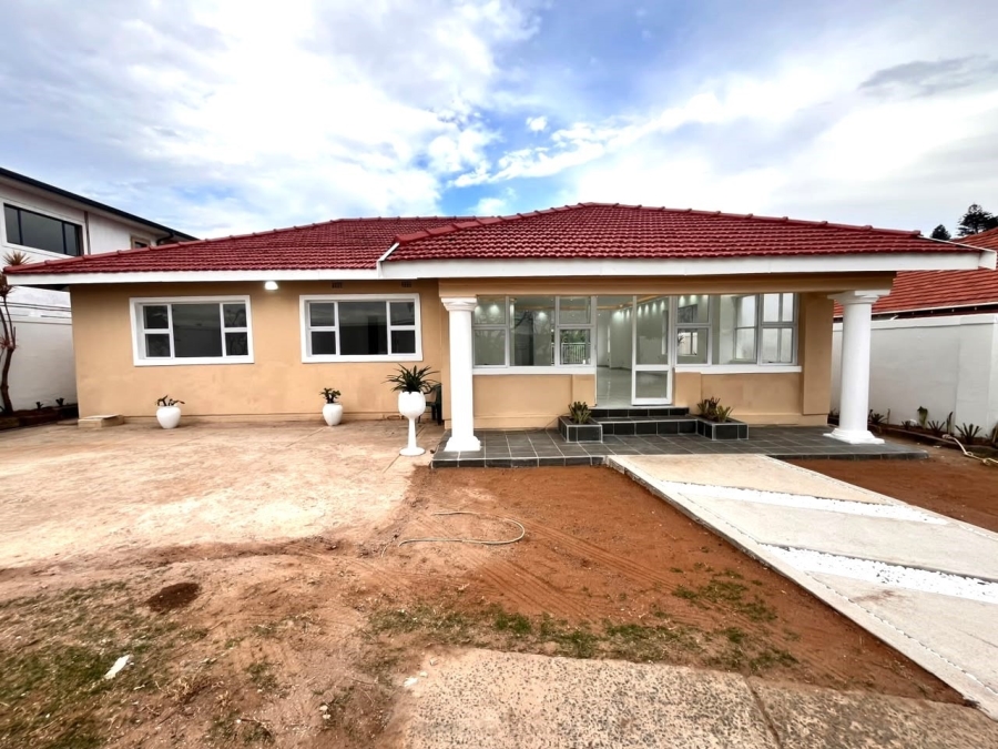 3 Bedroom Property for Sale in Brighton Beach KwaZulu-Natal