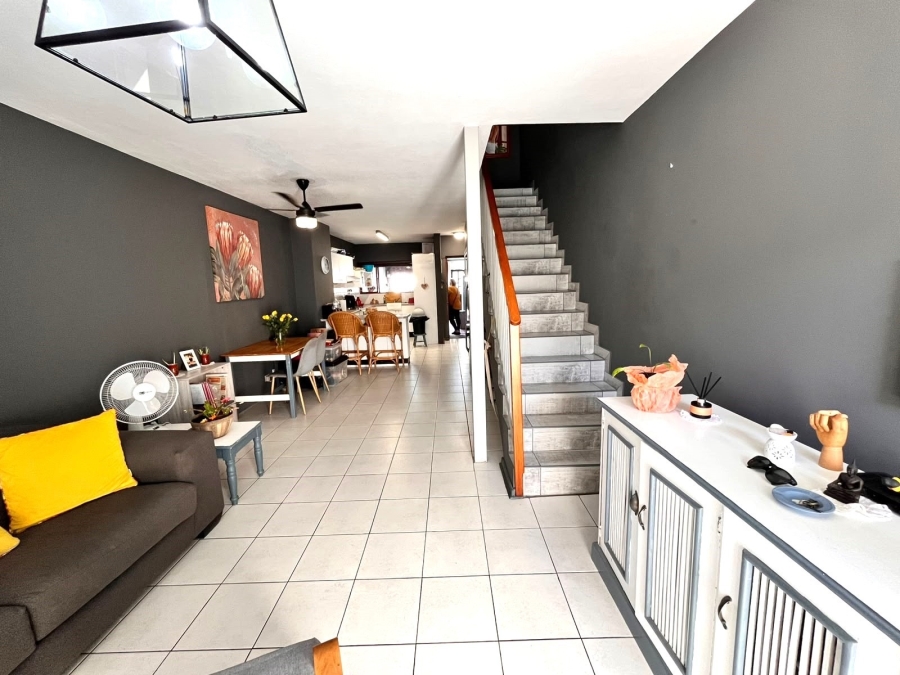 2 Bedroom Property for Sale in Brighton Beach KwaZulu-Natal