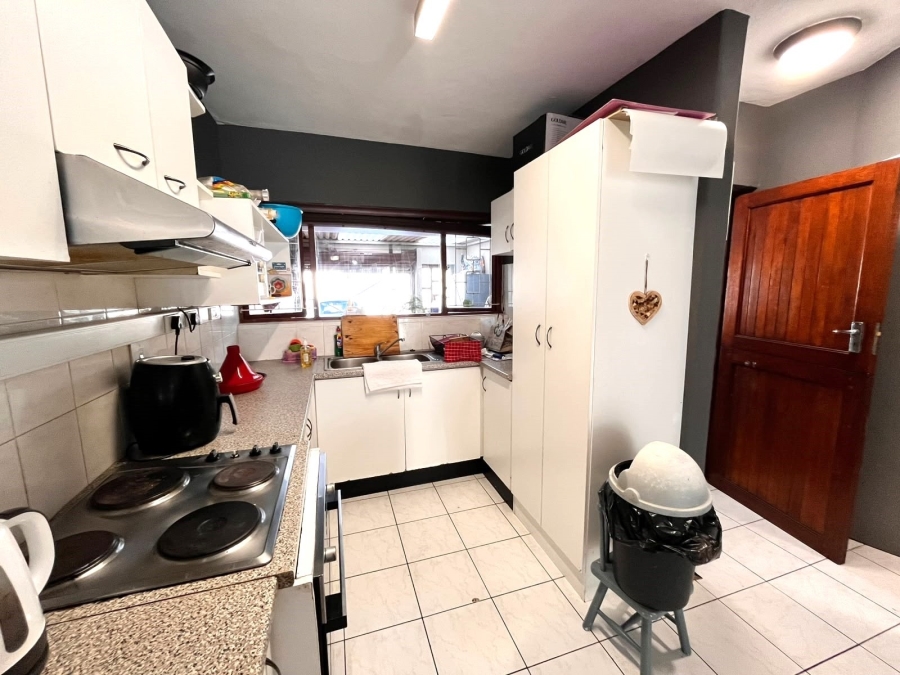 2 Bedroom Property for Sale in Brighton Beach KwaZulu-Natal