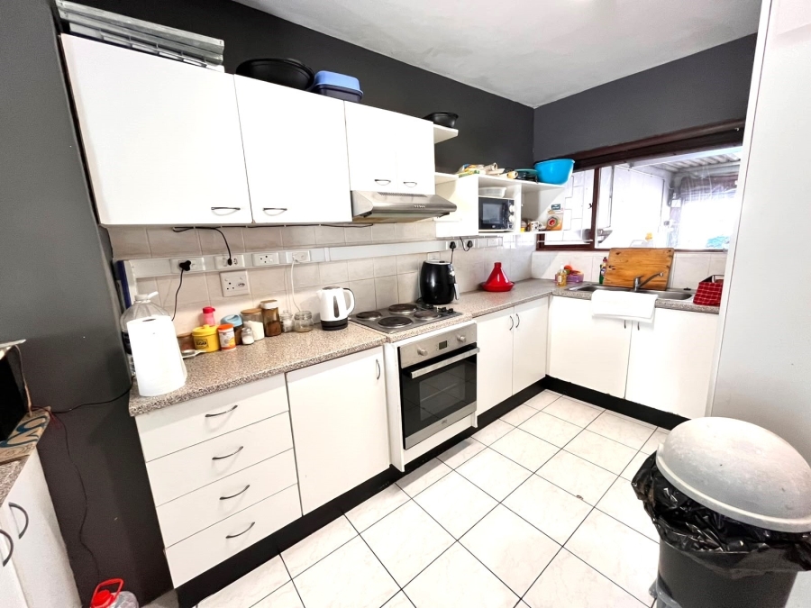 2 Bedroom Property for Sale in Brighton Beach KwaZulu-Natal