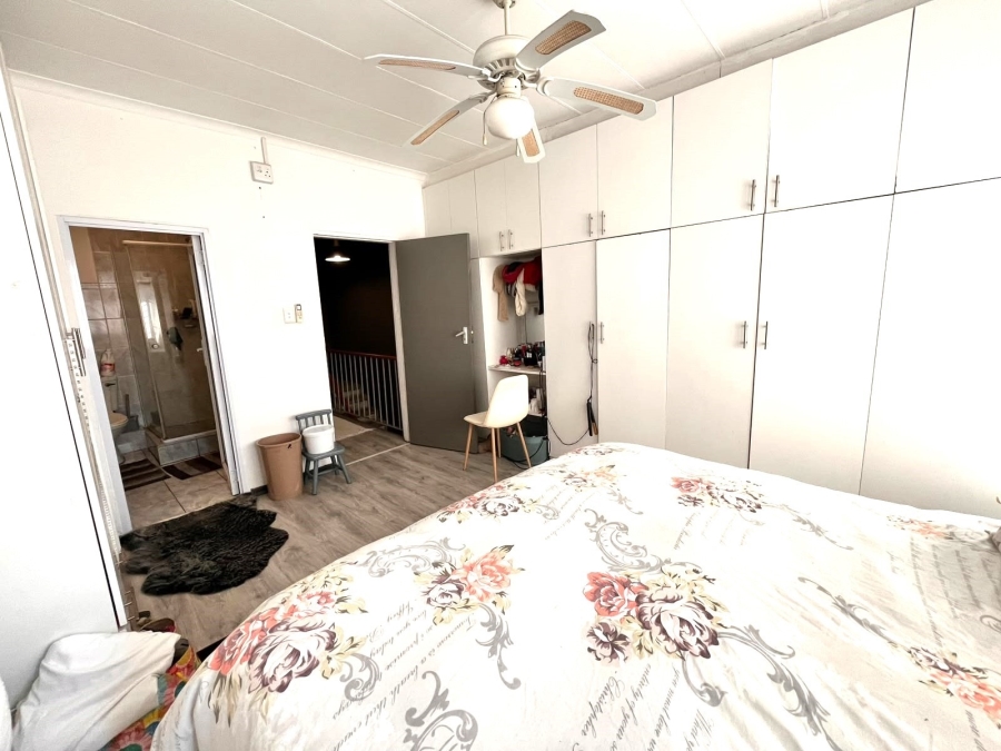 2 Bedroom Property for Sale in Brighton Beach KwaZulu-Natal