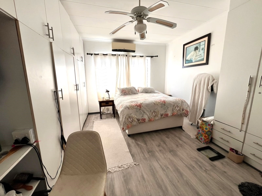 2 Bedroom Property for Sale in Brighton Beach KwaZulu-Natal
