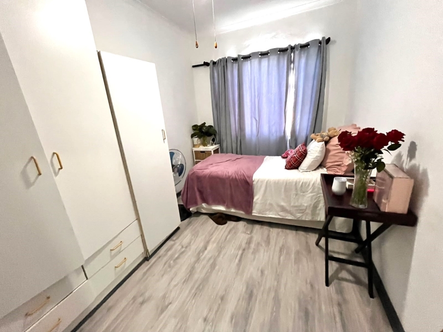 2 Bedroom Property for Sale in Brighton Beach KwaZulu-Natal