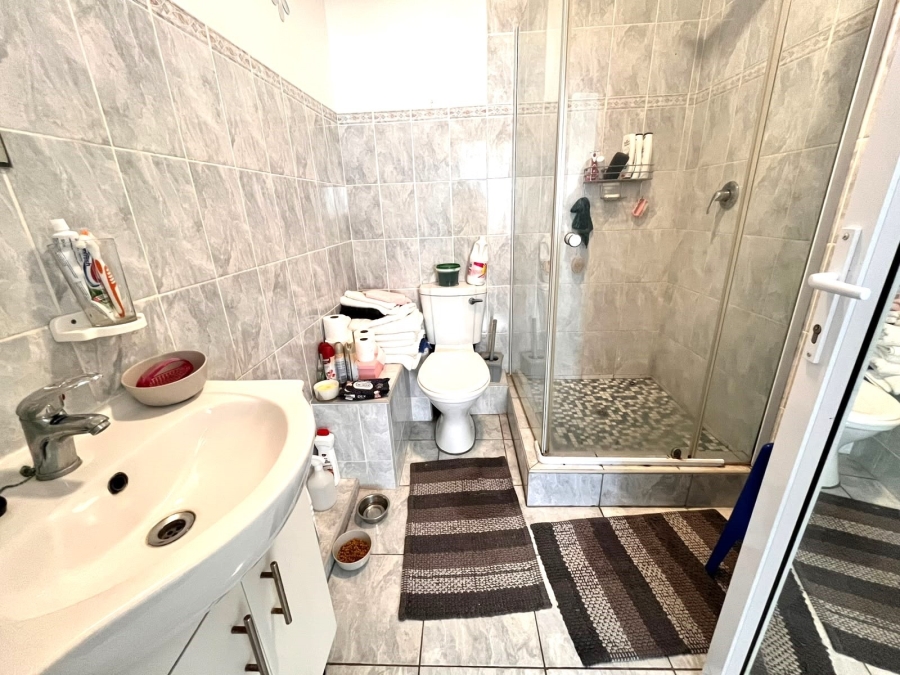 2 Bedroom Property for Sale in Brighton Beach KwaZulu-Natal