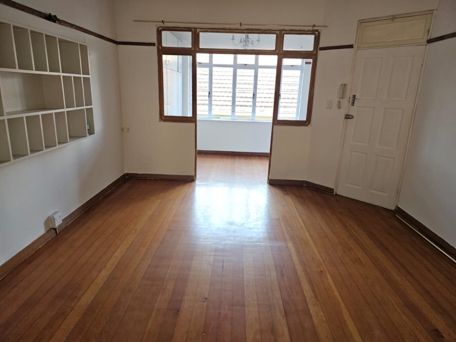 1 Bedroom Property for Sale in Essenwood KwaZulu-Natal