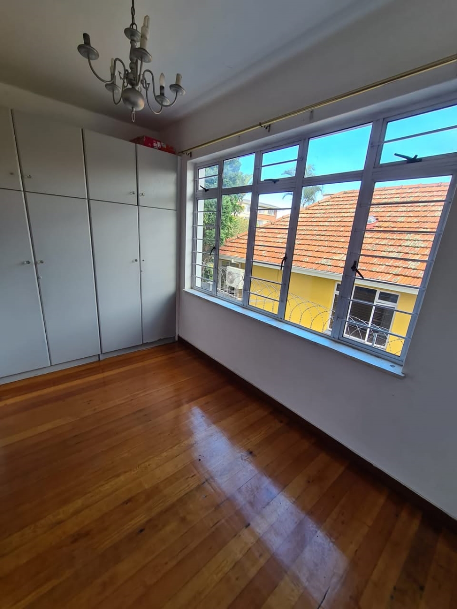 1 Bedroom Property for Sale in Essenwood KwaZulu-Natal