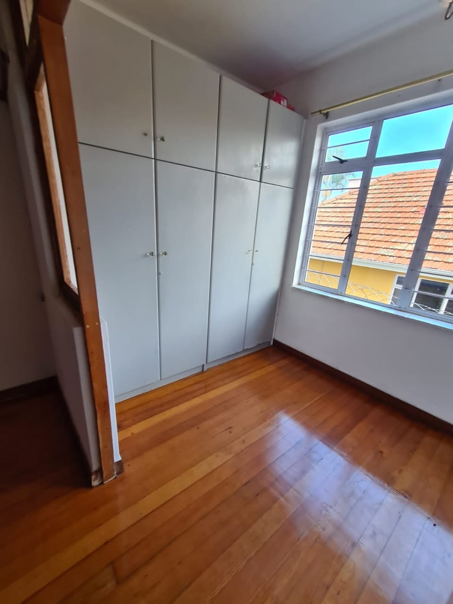 1 Bedroom Property for Sale in Essenwood KwaZulu-Natal