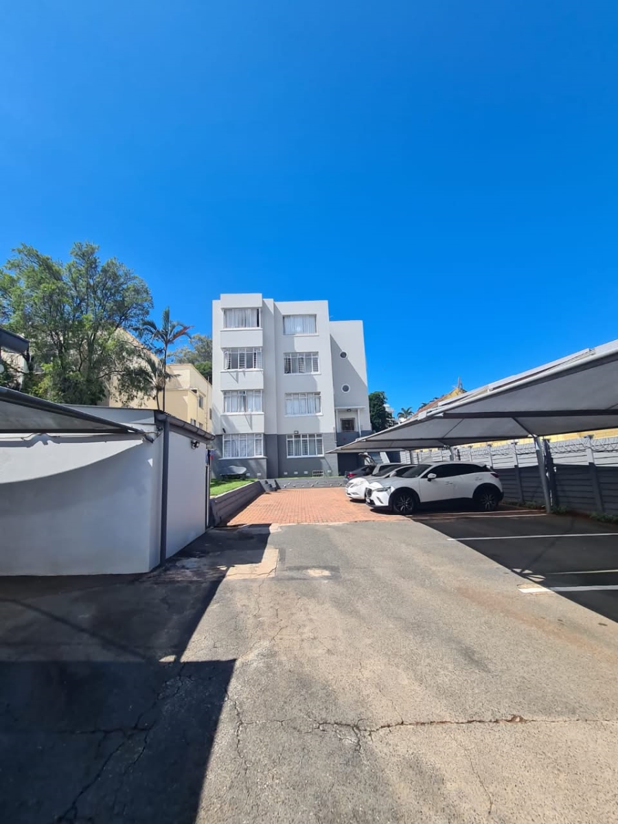 1 Bedroom Property for Sale in Essenwood KwaZulu-Natal