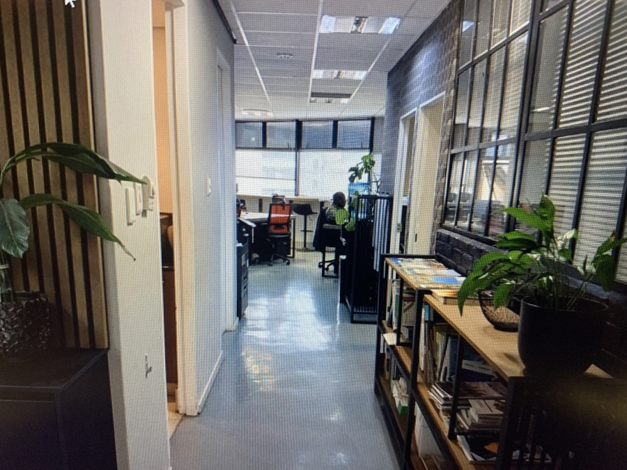 To Let Commercial Property for Rent in La Lucia Ridge KwaZulu-Natal