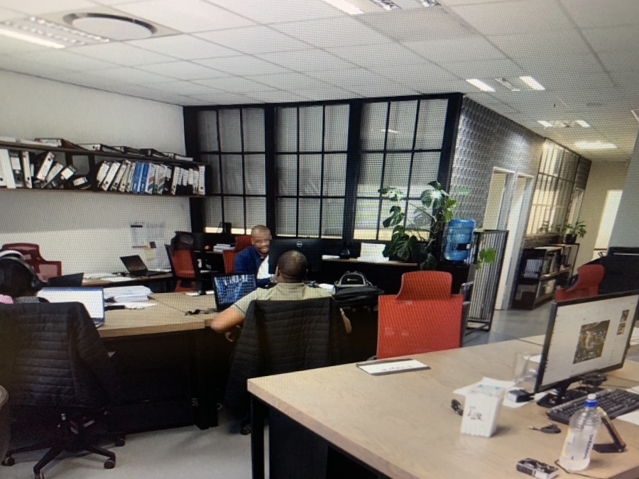 To Let Commercial Property for Rent in La Lucia Ridge KwaZulu-Natal