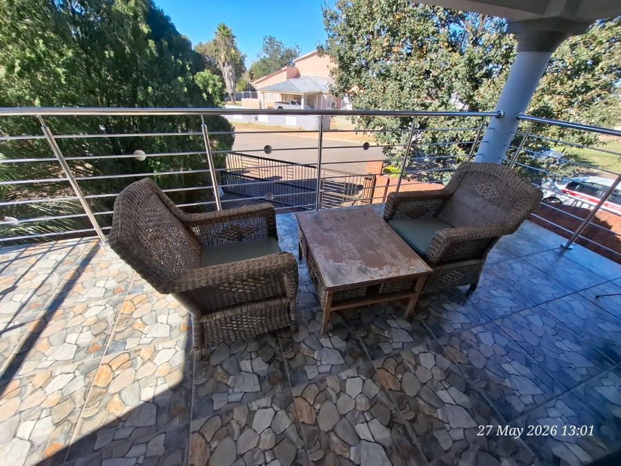5 Bedroom Property for Sale in Amiel Park KwaZulu-Natal