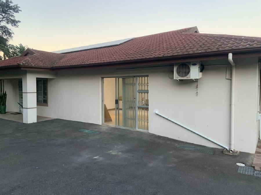 To Let 0 Bedroom Property for Rent in Woodside KwaZulu-Natal