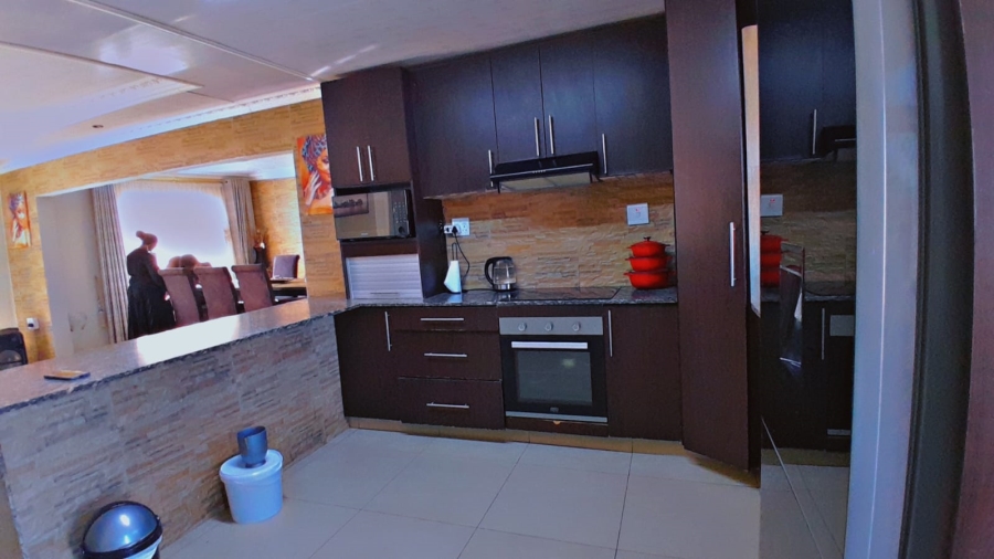 5 Bedroom Property for Sale in Hazelmere KwaZulu-Natal