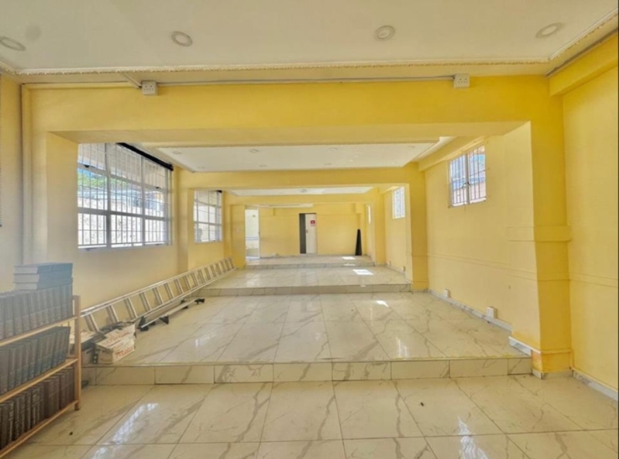 To Let Commercial Property for Rent in Bulwer KwaZulu-Natal