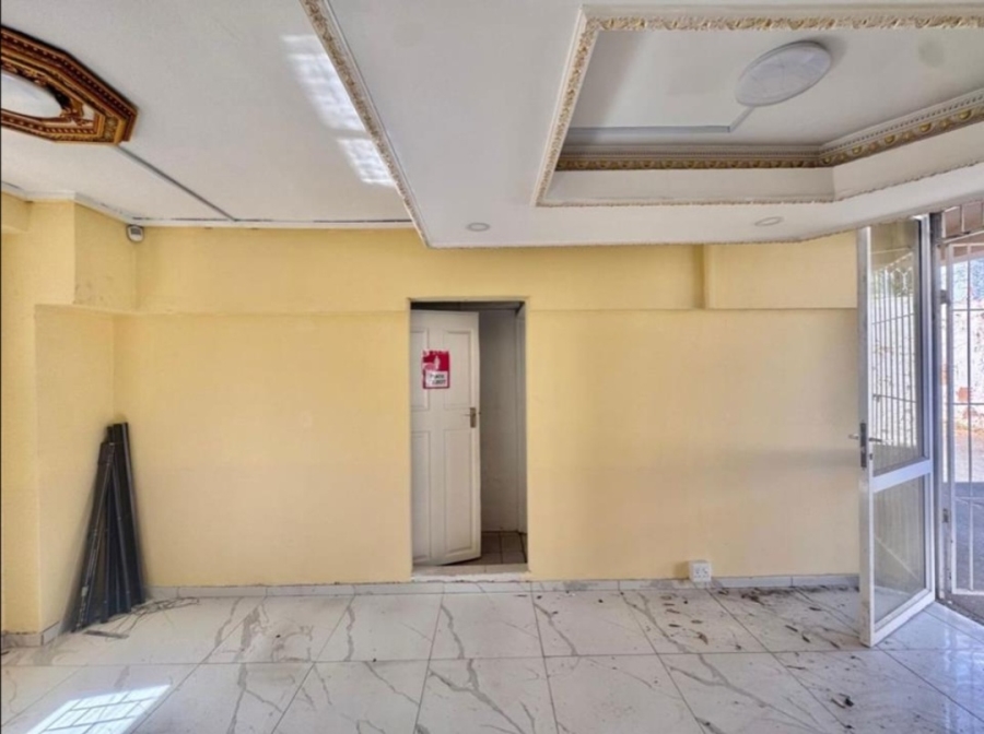 To Let Commercial Property for Rent in Bulwer KwaZulu-Natal