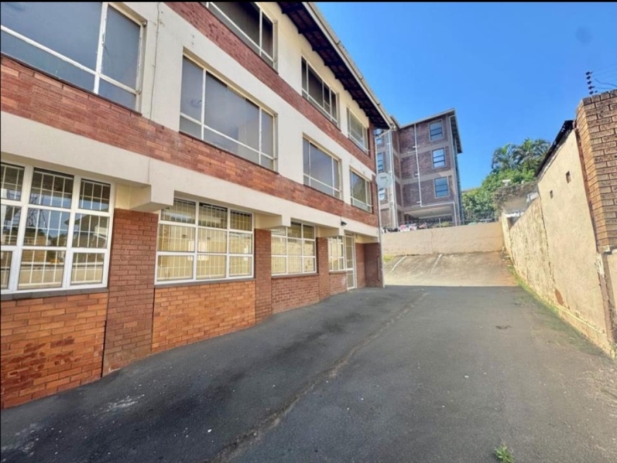 To Let Commercial Property for Rent in Bulwer KwaZulu-Natal