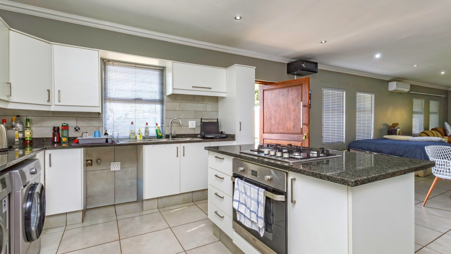 4 Bedroom Property for Sale in Winston Park KwaZulu-Natal