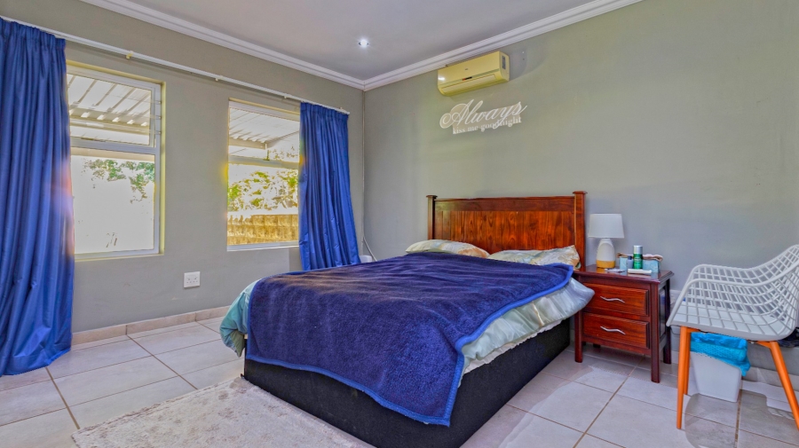 4 Bedroom Property for Sale in Winston Park KwaZulu-Natal