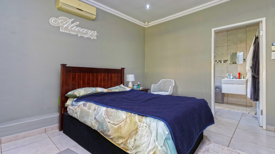 4 Bedroom Property for Sale in Winston Park KwaZulu-Natal