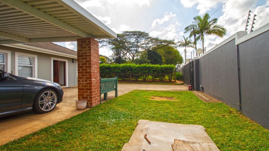 4 Bedroom Property for Sale in Winston Park KwaZulu-Natal