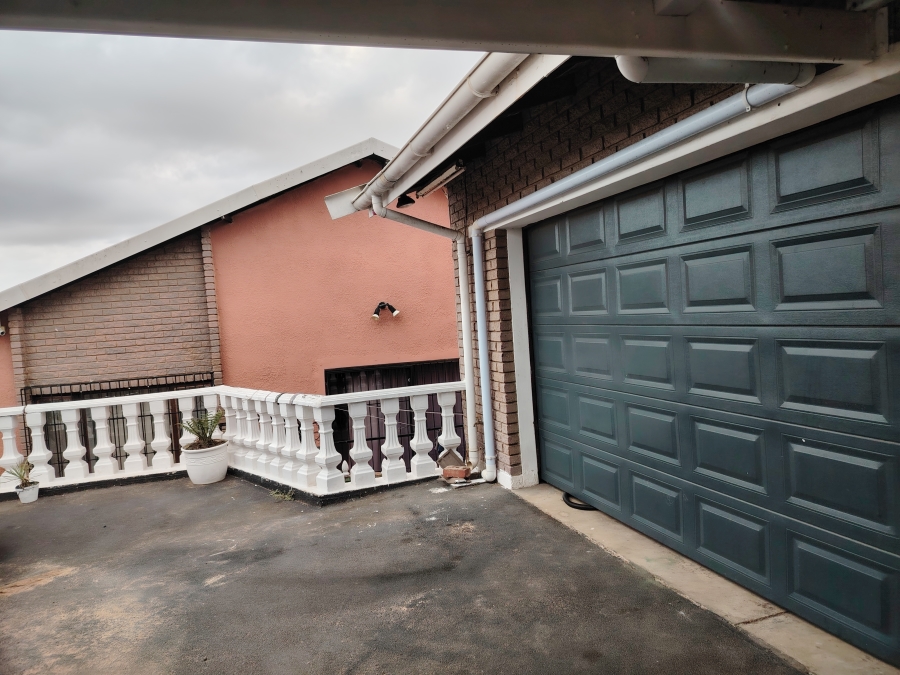 3 Bedroom Property for Sale in Reservoir Hills KwaZulu-Natal