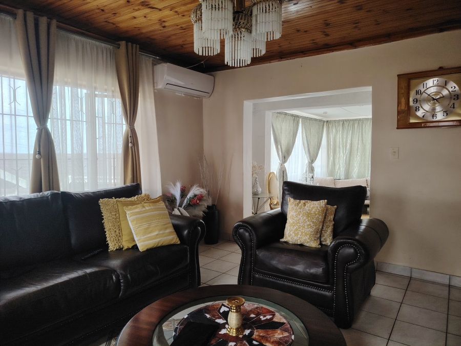 3 Bedroom Property for Sale in Reservoir Hills KwaZulu-Natal